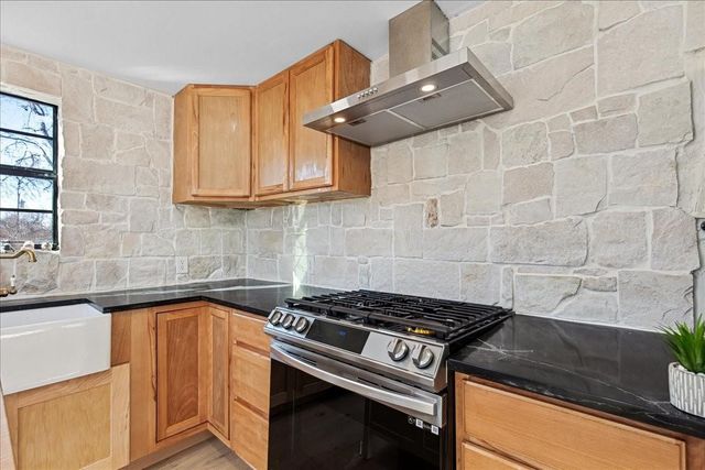 3101 Parvia Avenue, Dallas, TX 75212