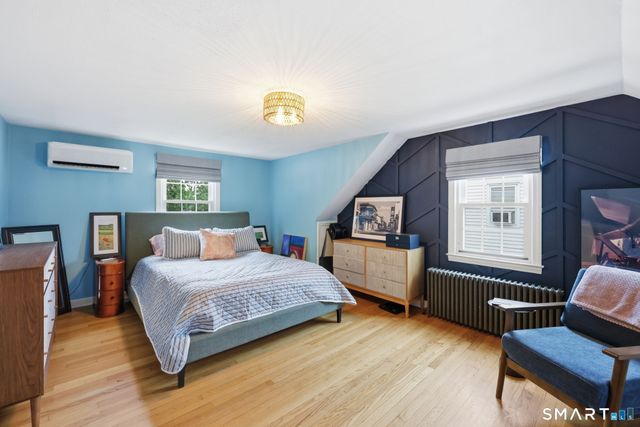 134 Oakwood Avenue, West Hartford, CT 06119