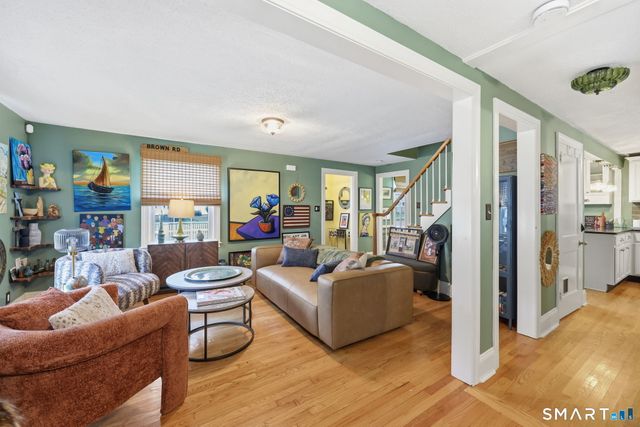 134 Oakwood Avenue, West Hartford, CT 06119