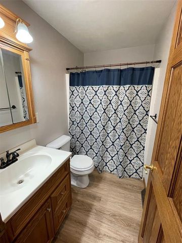 1420 Kernan Court, Eau Claire, WI 54703