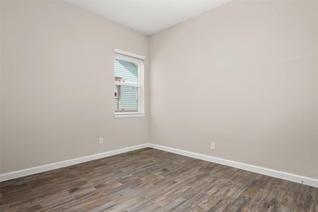 5125 Allen Cay Drive, Texas City, TX 77590