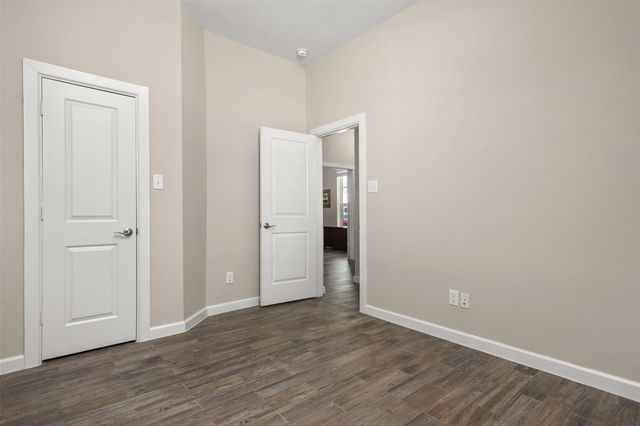 5125 Allen Cay Drive, Texas City, TX 77590