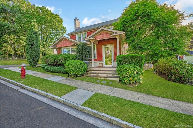 134 Singworth Street, Oyster Bay, NY 11771