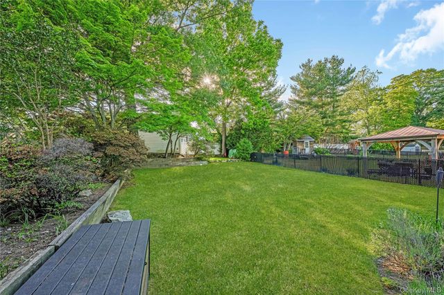 134 Singworth Street, Oyster Bay, NY 11771