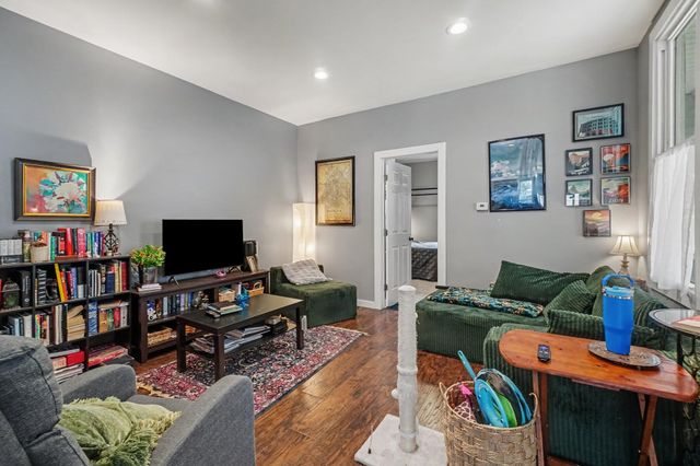 507 3rd Avenue, Dayton, KY 41074