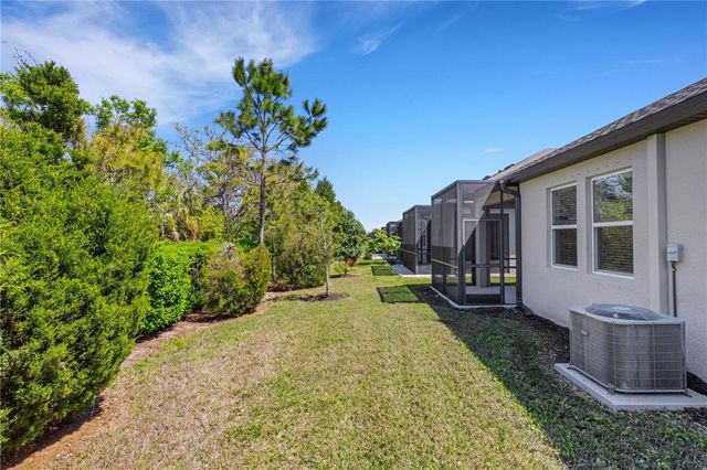5985 AMBERLY DRIVE, Bradenton, FL 34208