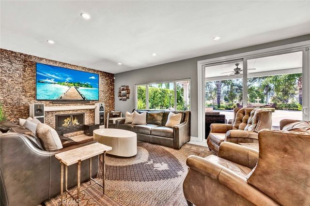 461 S Paseo Estrella, Anaheim Hills, CA 92807