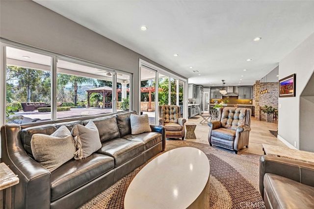 461 S Paseo Estrella, Anaheim Hills, CA 92807