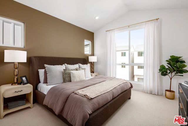 1699 Coral Sea Lane, Los Angeles, CA 90732