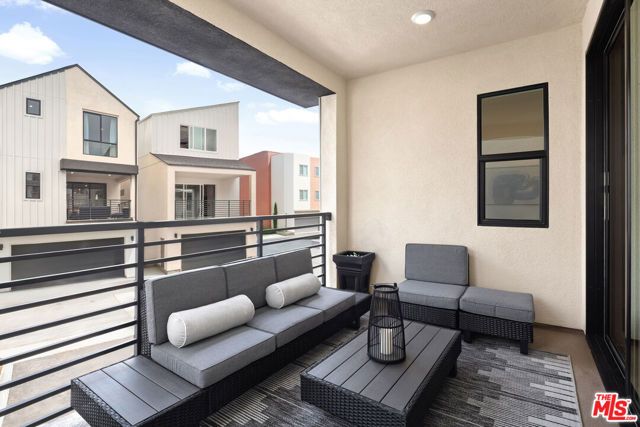 1699 Coral Sea Lane, Los Angeles, CA 90732