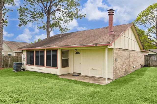 10311 Westedge Drive, Sugar Land, TX 77498