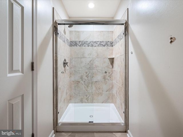 11132 FLORA LEE DR, Fairfax Station, VA 22039
