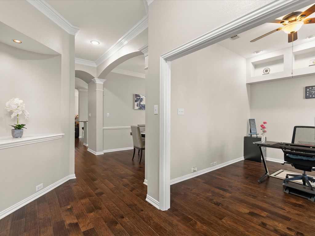 124 Myrtle Creek, Grapevine, TX 76051 — photo 4