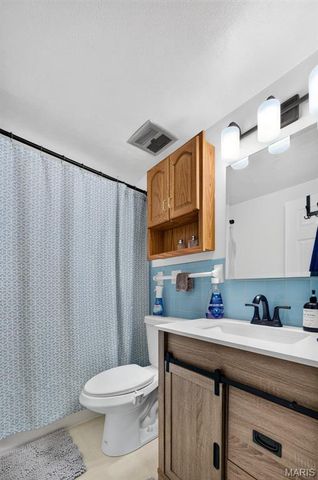 2992 Brooklands Way, St Charles, MO 63303
