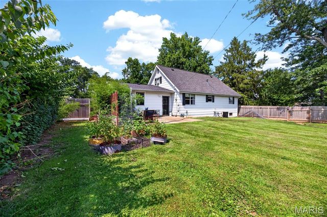 2992 Brooklands Way, St Charles, MO 63303