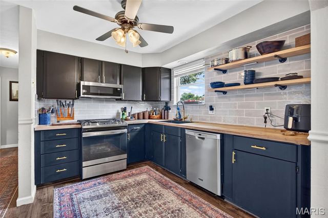 2992 Brooklands Way, St Charles, MO 63303