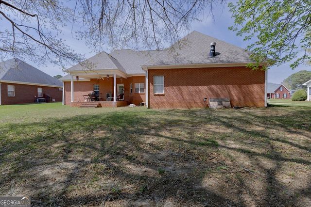 214 Knob Hill Drive, Warner Robins, GA 31088