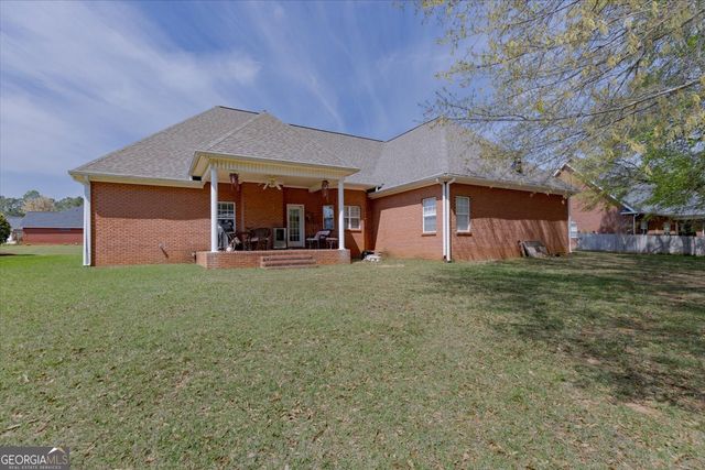 214 Knob Hill Drive, Warner Robins, GA 31088