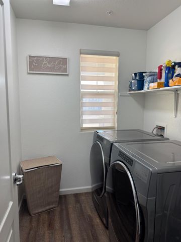 6954 E Braly, Fresno, CA 93727