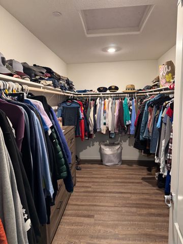 6954 E Braly, Fresno, CA 93727