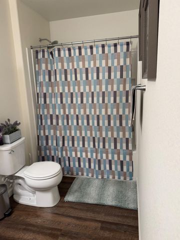 6954 E Braly, Fresno, CA 93727