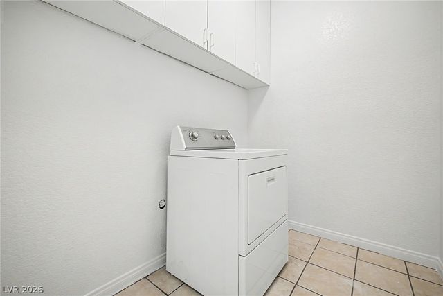 7782 Meadow Creek Street, Las Vegas, NV 89123