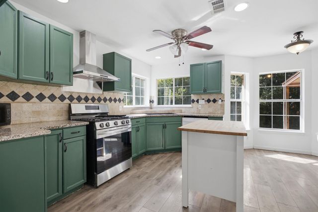 703 Post Oak CIR, Cedar Park, TX 78613