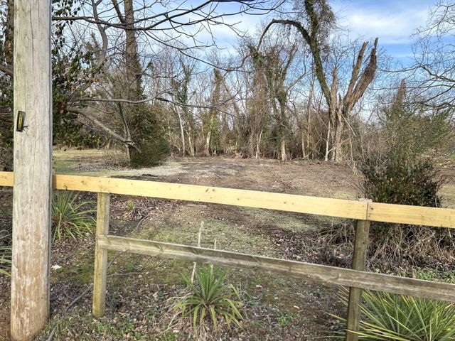 850 E 21st St, Hopkinsville, KY 42240