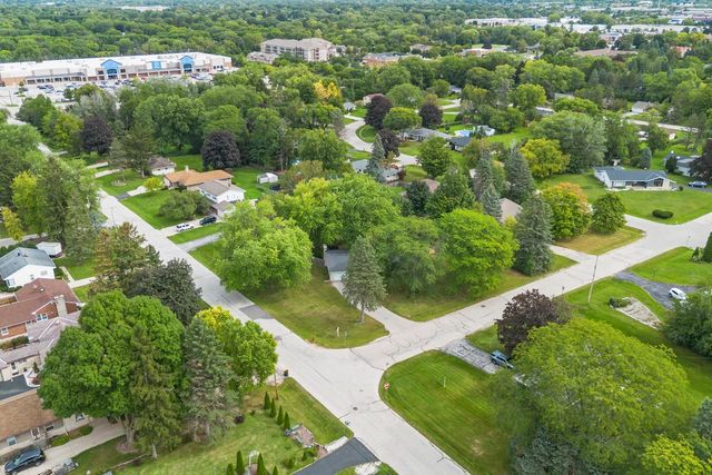 6390 W Wabash AVENUE, Brown Deer, WI 53223