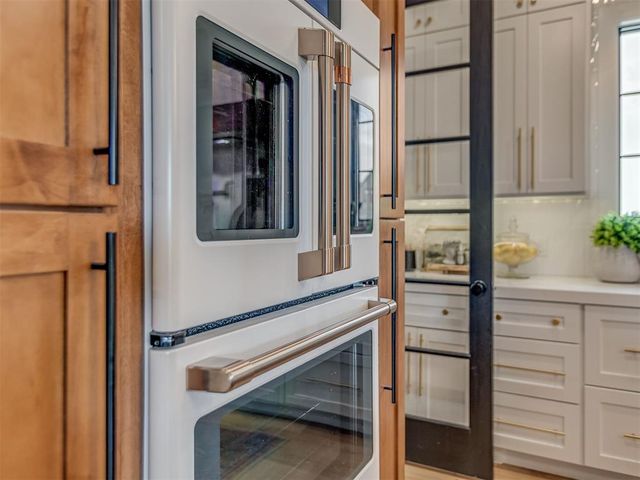 2160 NW 225th Street, Edmond, OK 73025