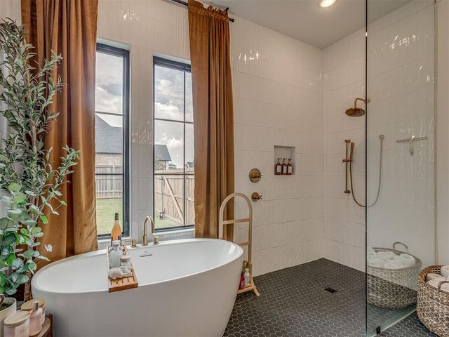 2160 NW 225th Street, Edmond, OK 73025