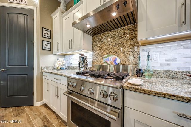 20667 W CLEARSTREAM Drive, Buckeye, AZ 85396