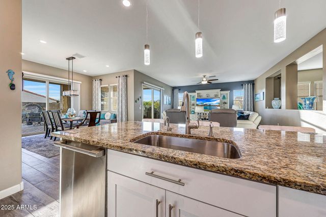 20667 W CLEARSTREAM Drive, Buckeye, AZ 85396