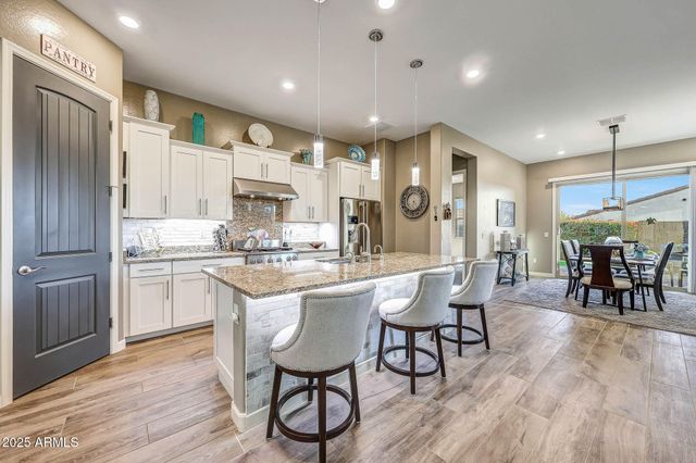 20667 W CLEARSTREAM Drive, Buckeye, AZ 85396