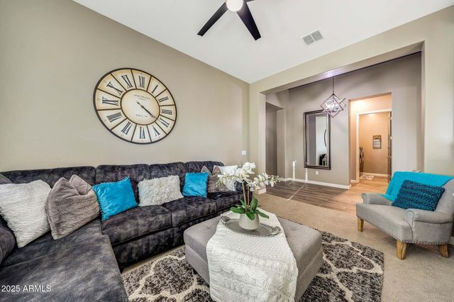 20667 W CLEARSTREAM Drive, Buckeye, AZ 85396