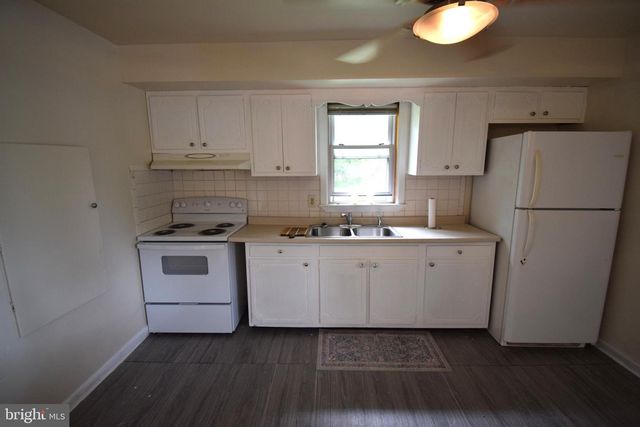 827 PENNBROOK AVE, Lansdale, PA 19446