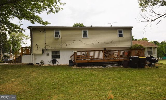 827 PENNBROOK AVE, Lansdale, PA 19446