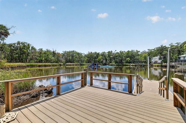 720 NORTHWEST SNUG HARBOR ROAD, Crystal River, FL 34428