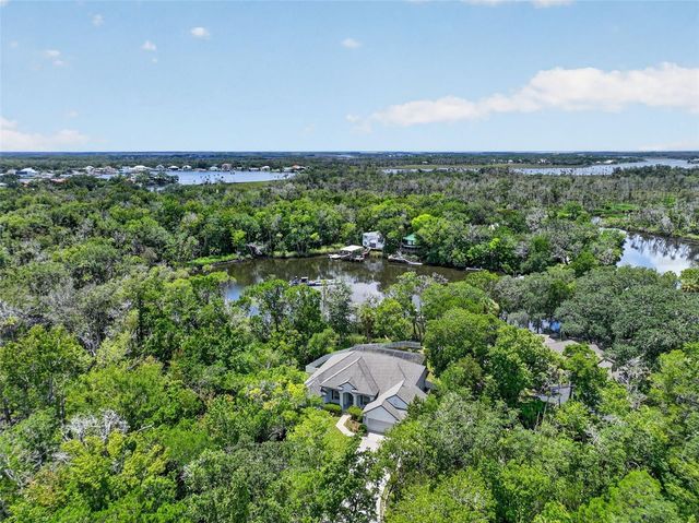 720 NORTHWEST SNUG HARBOR ROAD, Crystal River, FL 34428