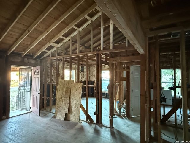 138 OVERHILL DR, San Antonio, TX 78228