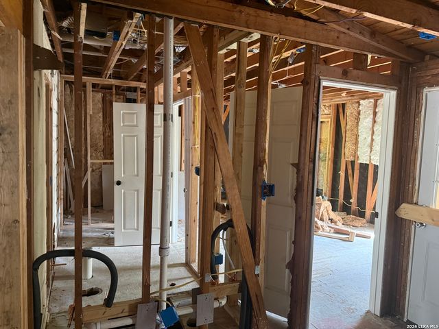 138 OVERHILL DR, San Antonio, TX 78228
