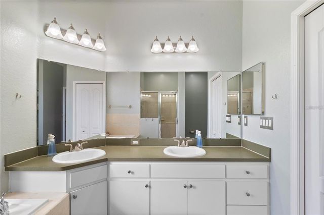 6003 LIVE OAK DRIVE, Winter Haven, FL 33880