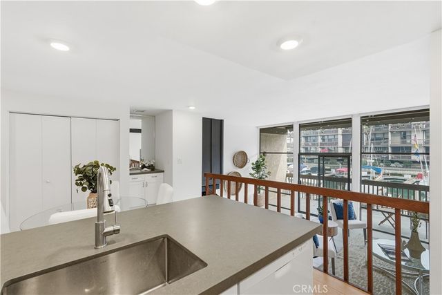 6126 Marina Pacifica N, Long Beach, CA 90803