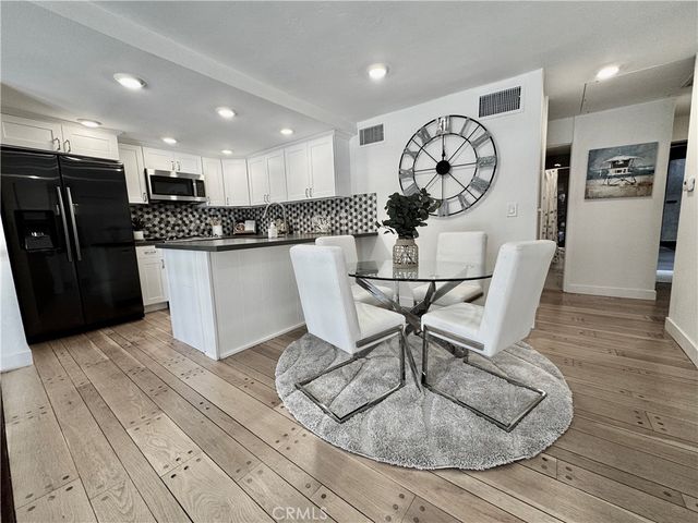 6126 Marina Pacifica N, Long Beach, CA 90803