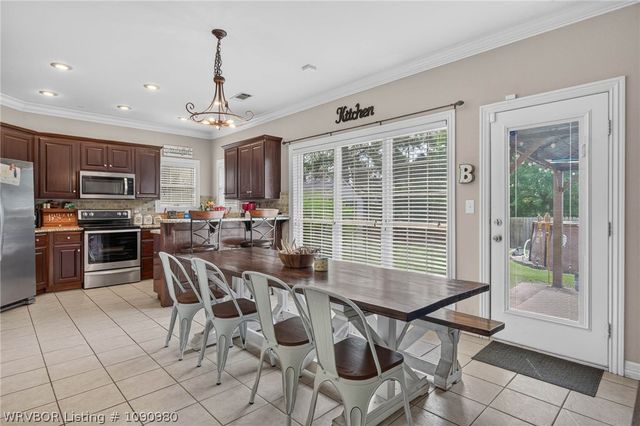 1520 Rockhurst Drive, Fort Smith, AR 72908