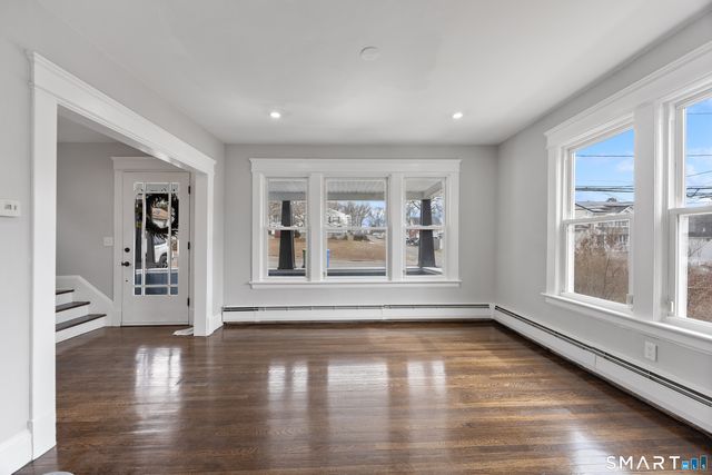 470 Sylvan Avenue, Waterbury, CT 06706