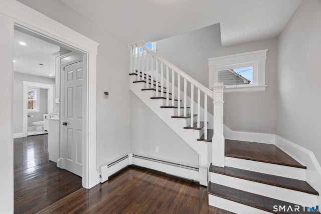 470 Sylvan Avenue, Waterbury, CT 06706