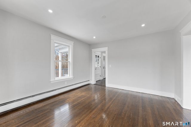 470 Sylvan Avenue, Waterbury, CT 06706