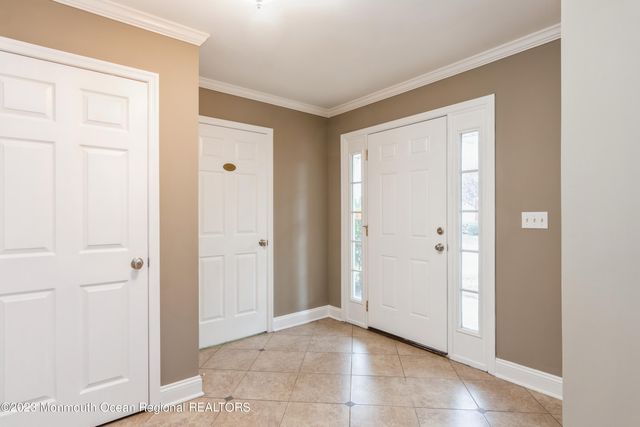 34 Chimney Court 181, Laurence Harbor, NJ 08879