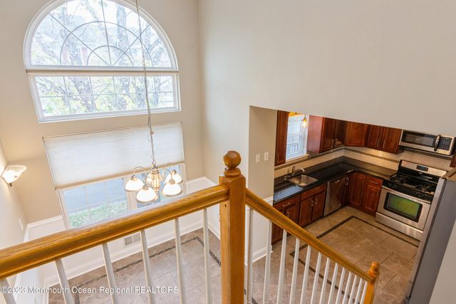 34 Chimney Court 181, Laurence Harbor, NJ 08879